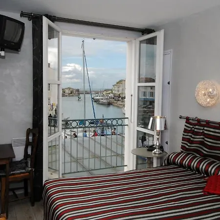 Les Colonnes 2* Saint-Martin-de-Re