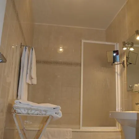 科罗娜酒店 酒店