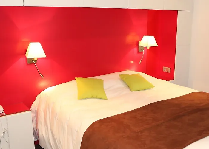 Hotel Les Colonnes 2*