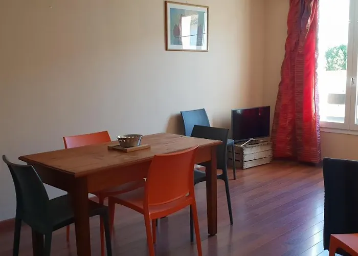 Les Colonnes Hotel 2*